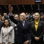 Alejandro Gertz Manero rinde protesta como Embajador de México ante el Reino Unido de la Gran Bretaña. Foto: Montserrat López