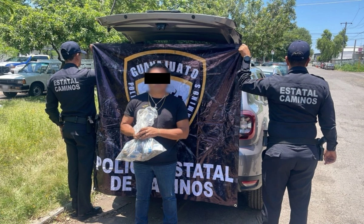 Detienen a hombre con 966 mil 298 pesos en efectivo, Foto: Seguridad y Paz Guanajuato